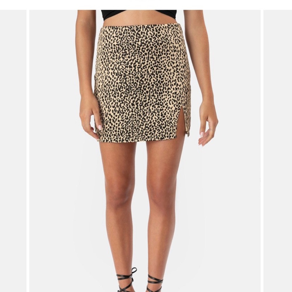 Adika Prowler Skirt. Size M